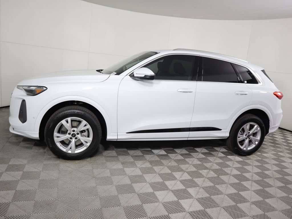 Used 2025 Audi Q5 Premium w/ Convenience Package AWD/4WD image 8