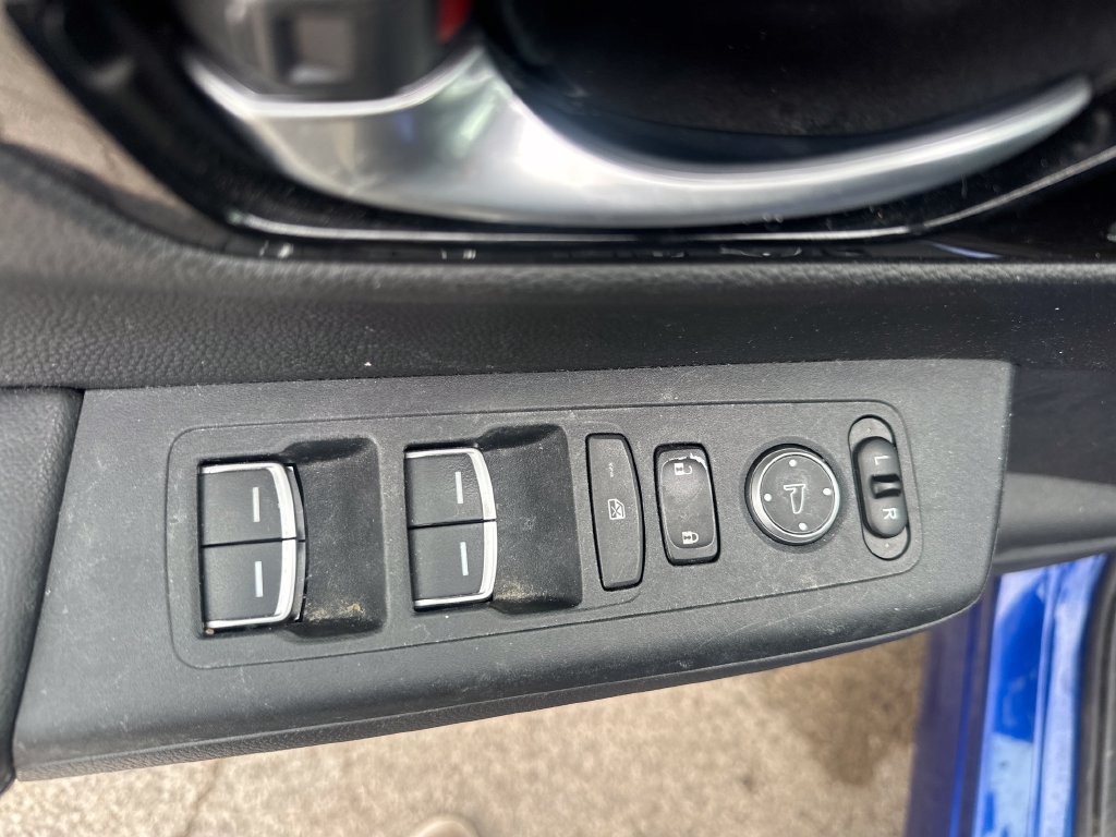 Used 2023 Honda CR-V EX-L image 40