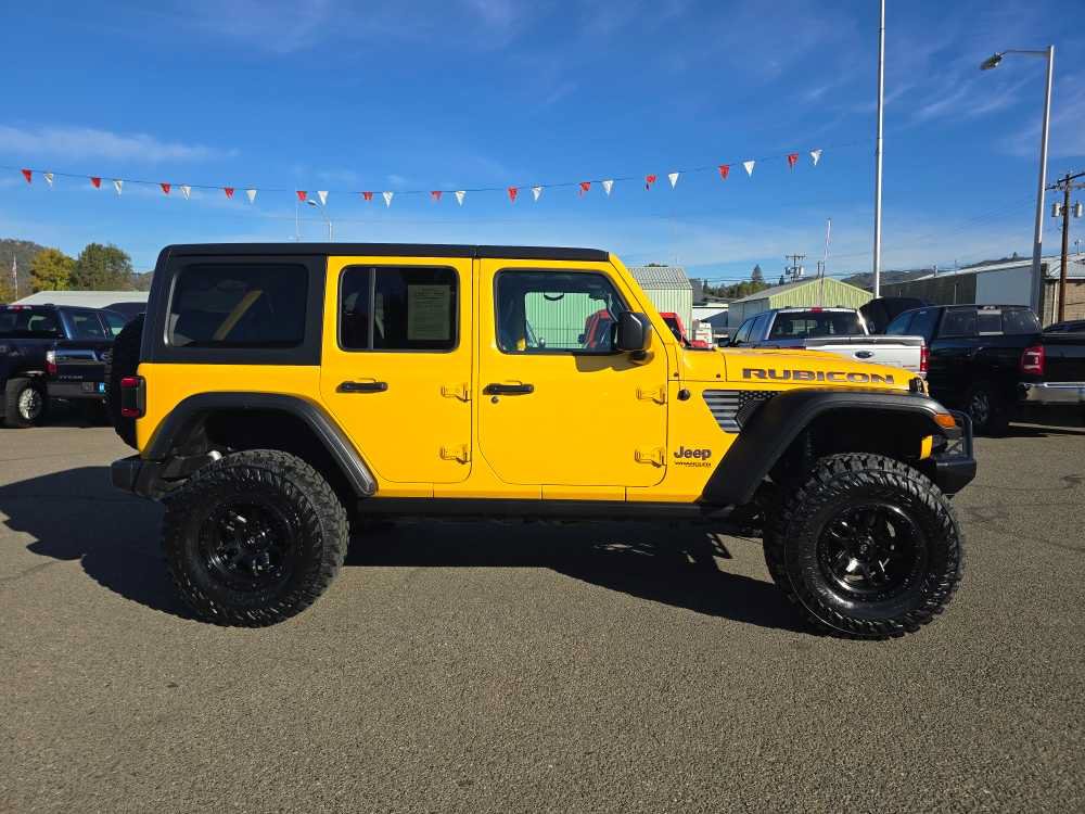 Used 2020 Jeep Wrangler Unlimited Rubicon w/ LED Lighting Group AWD/4WD image 6