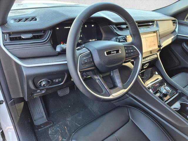 New 2026 Jeep Grand Cherokee Limited AWD/4WD image 3