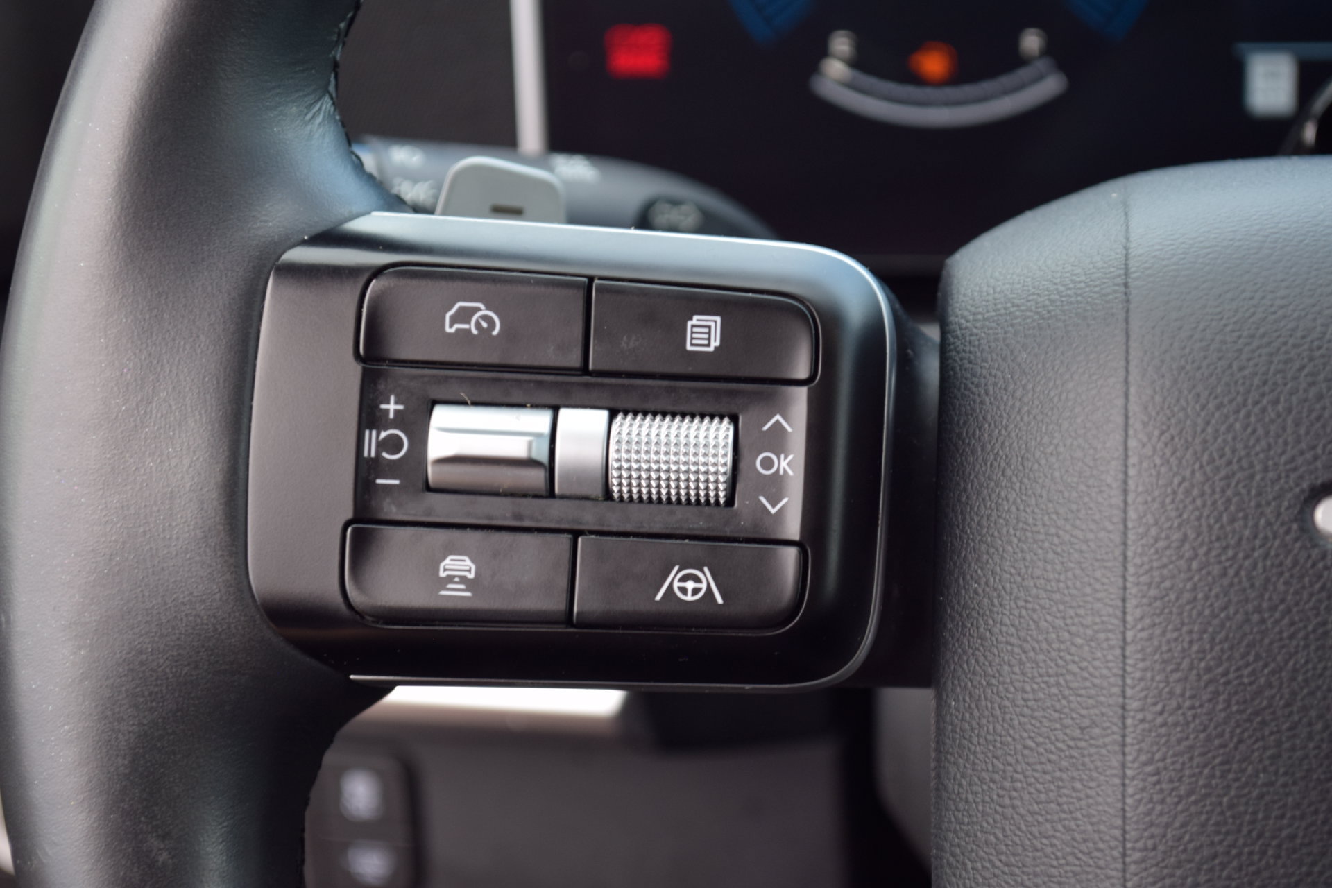 Used 2024 Hyundai Santa Fe XRT AWD/4WD image 8