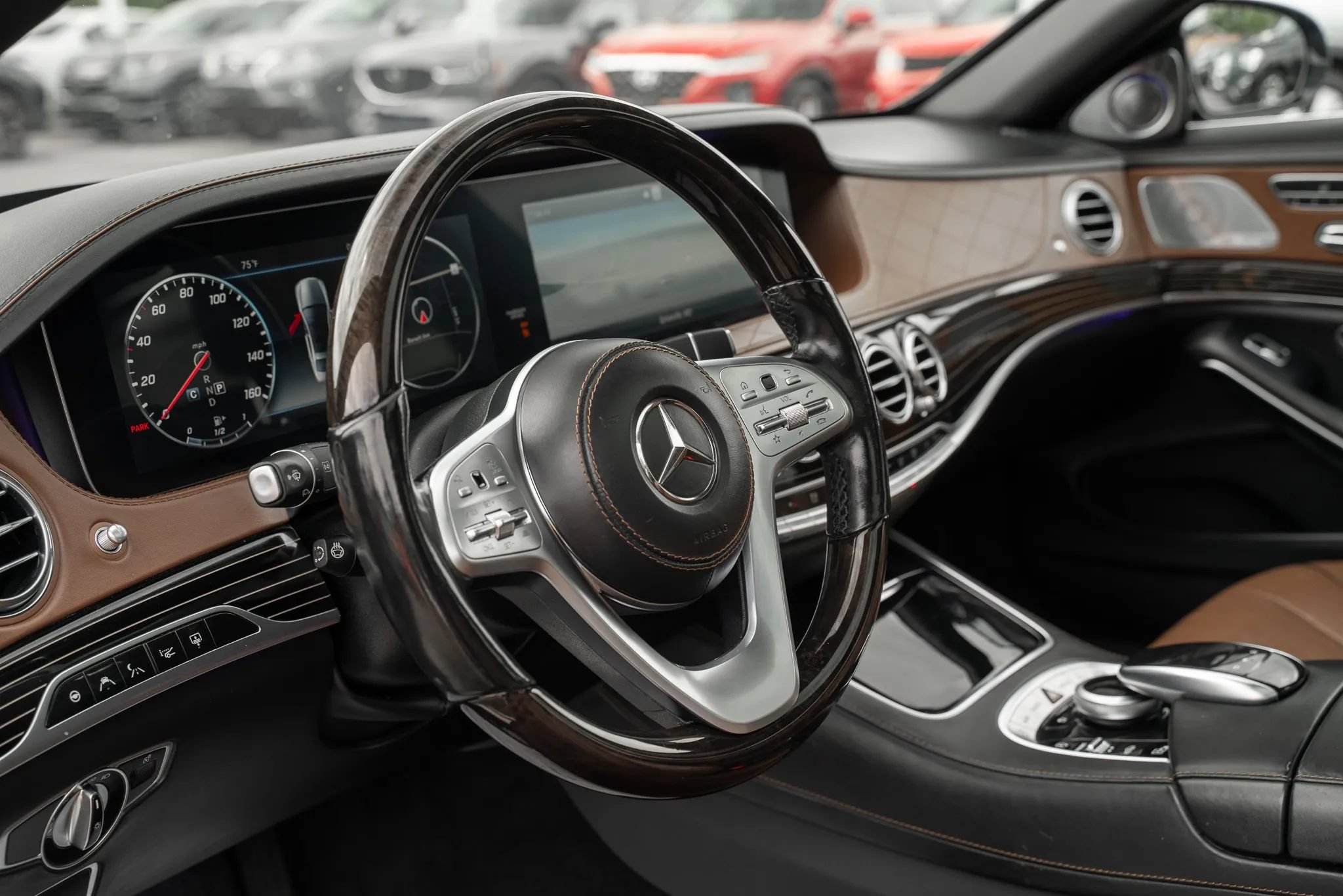 Used 2019 Mercedes-Benz Maybach S 560 4MATIC image 32