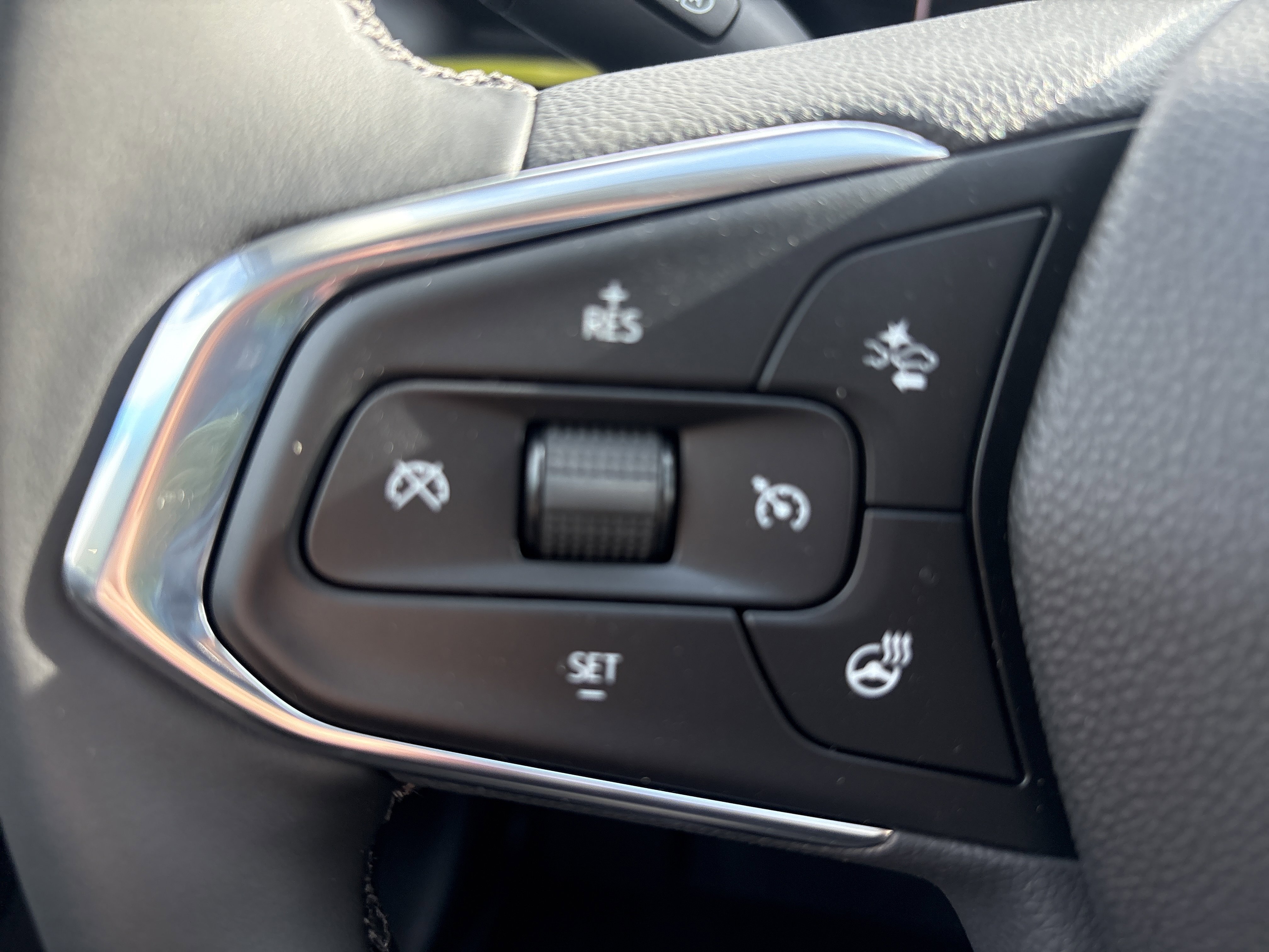 New 2026 Chevrolet Trax LT w/ Driver Confidence Package FWD image 17