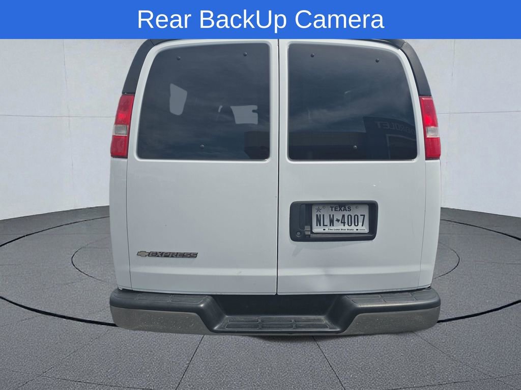 Used 2020 Chevrolet Express 3500 LT w/ LT Preferred Equipment Group RWD image 4
