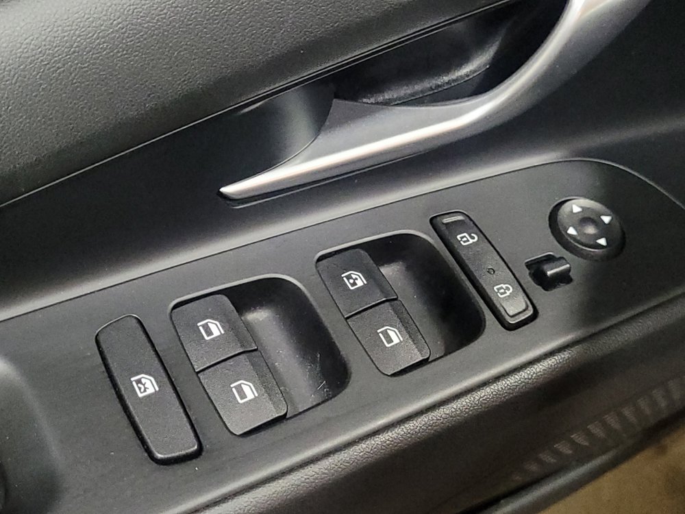 Used 2022 Hyundai Elantra SEL w/ Cargo Package image 27