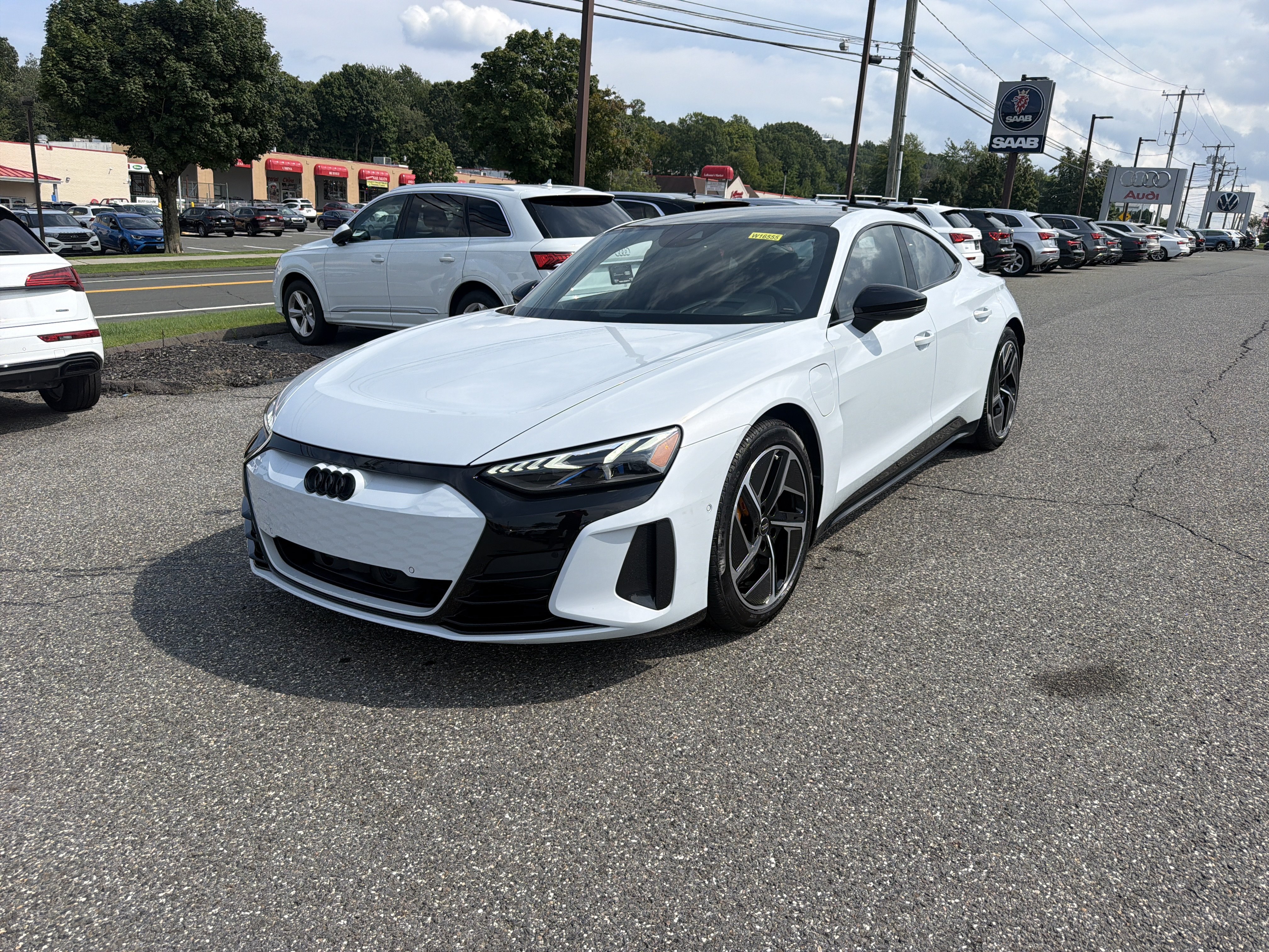 Certified 2024 Audi RS e-tron GT w/ Carbon Performance Package AWD/4WD image 3