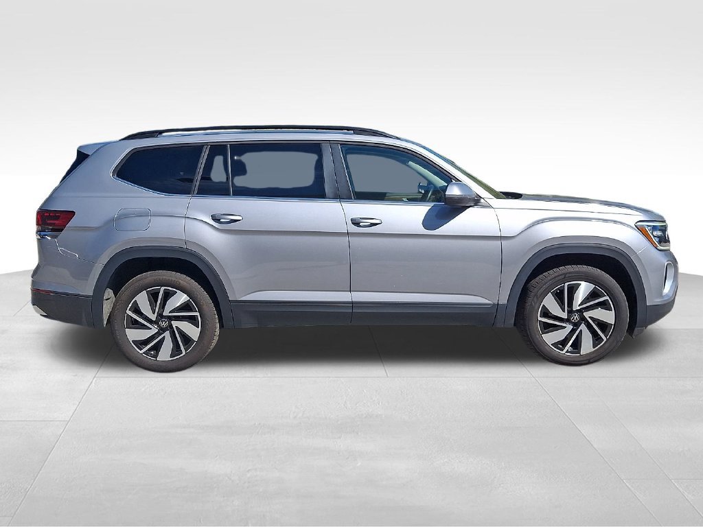 Used 2025 Volkswagen Atlas SE AWD/4WD image 7