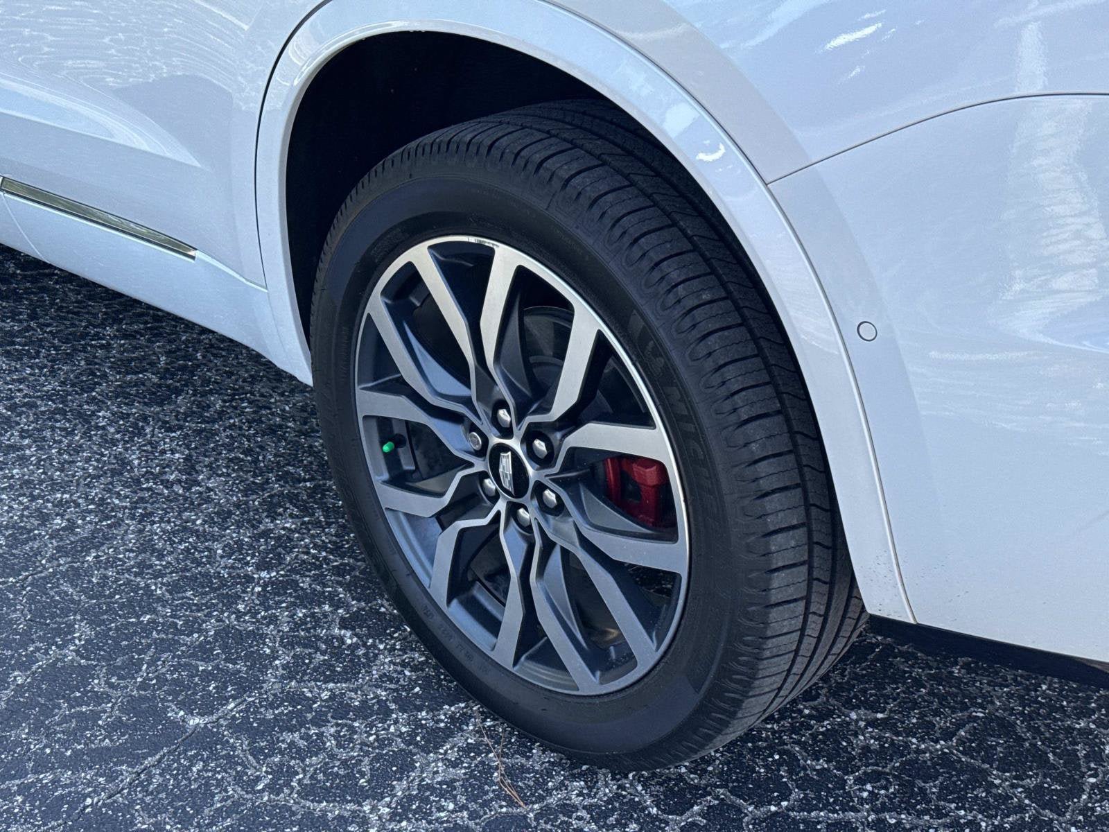 Used 2023 Cadillac XT6 Sport w/ Platinum Package AWD/4WD image 12