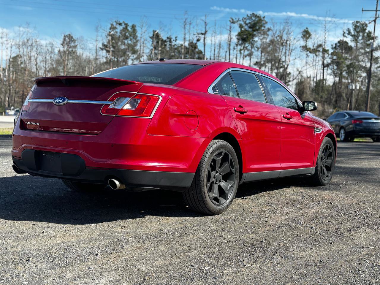 Used 2012 Ford Taurus SHO image 2