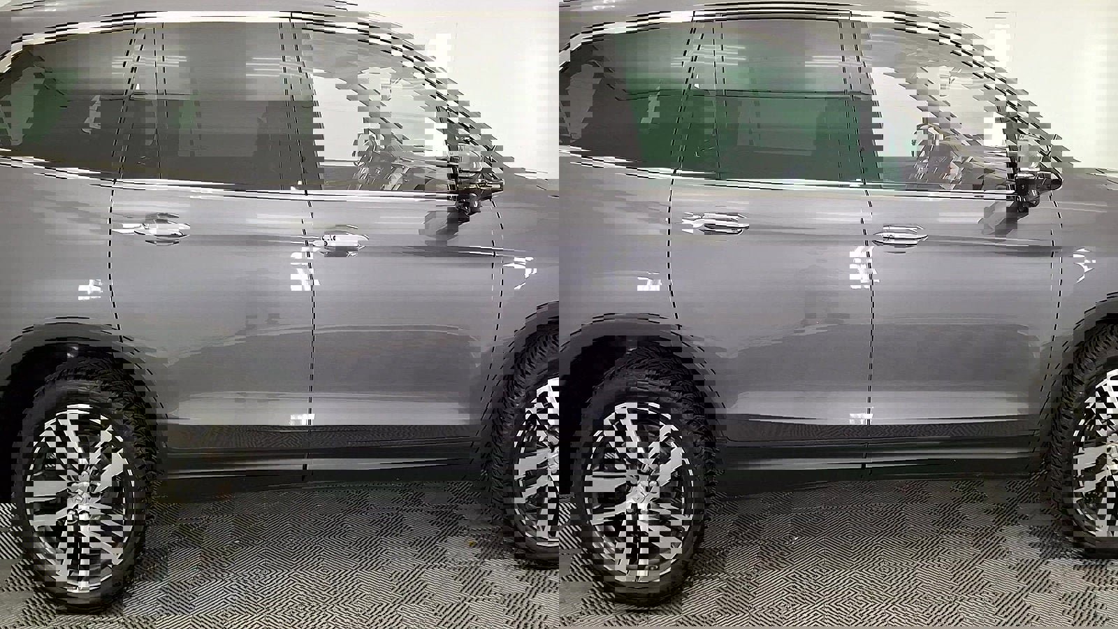 Used 2018 Honda Pilot Touring image 5