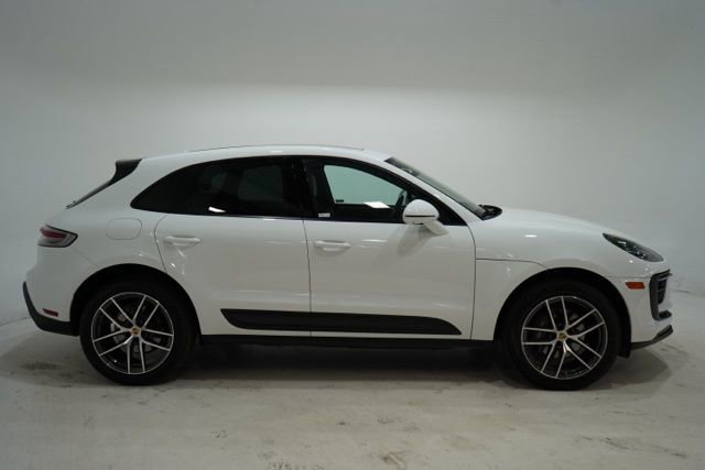Used 2023 Porsche Macan Turbo AWD/4WD image 8