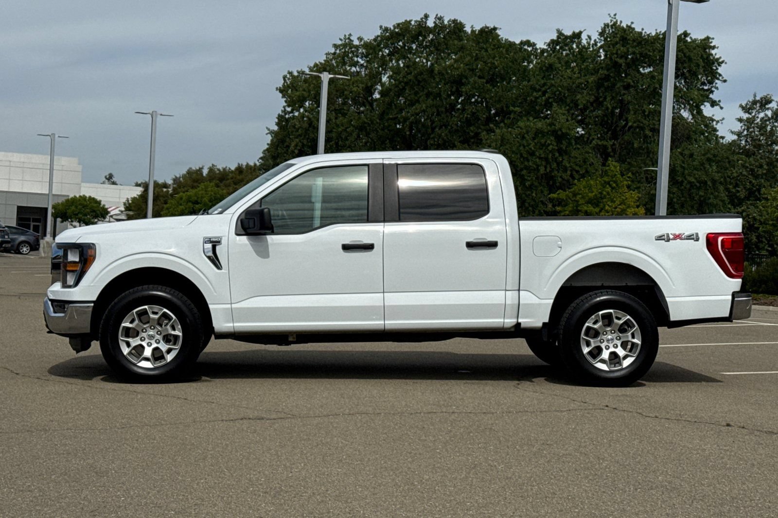 Used 2023 Ford F150 XLT AWD/4WD image 7