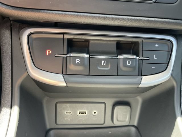 Used 2024 GMC Terrain SLE AWD/4WD image 15