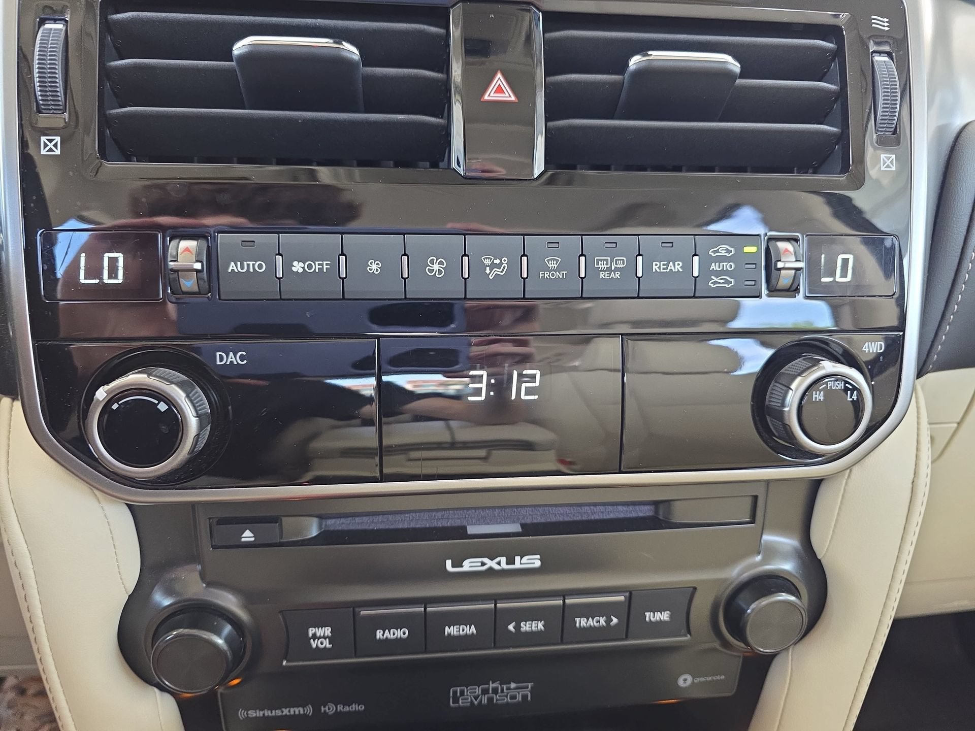 Used 2023 Lexus GX 460 Premium AWD/4WD image 23
