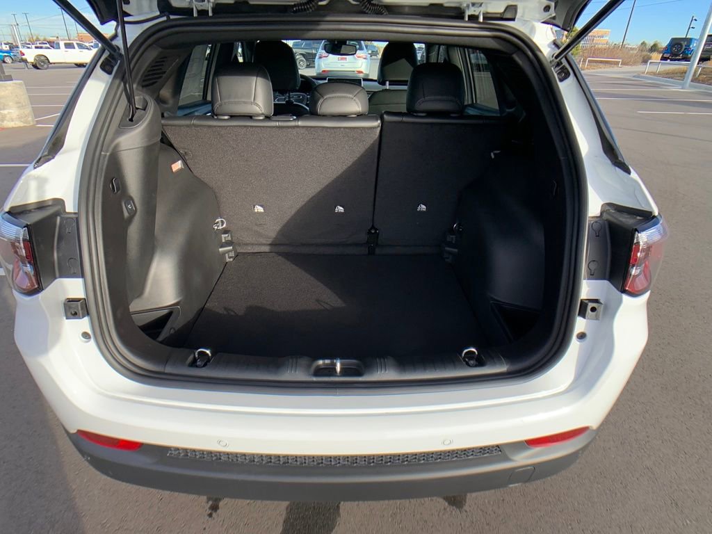 New 2026 Jeep Compass Limited image 24