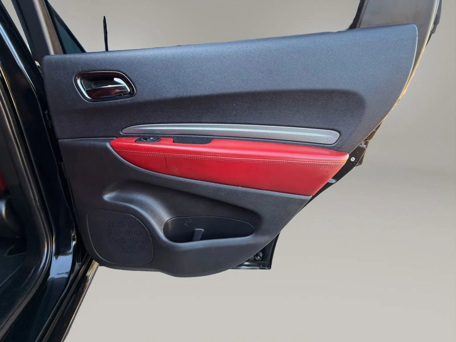 Used 2019 Dodge Durango R/T w/ Blacktop Package RWD image 31