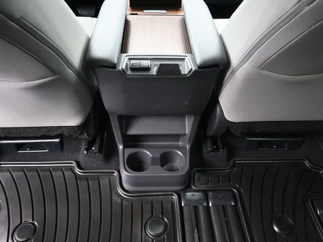 Certified 2024 Toyota Sienna LE w/ LE Plus Package image 26