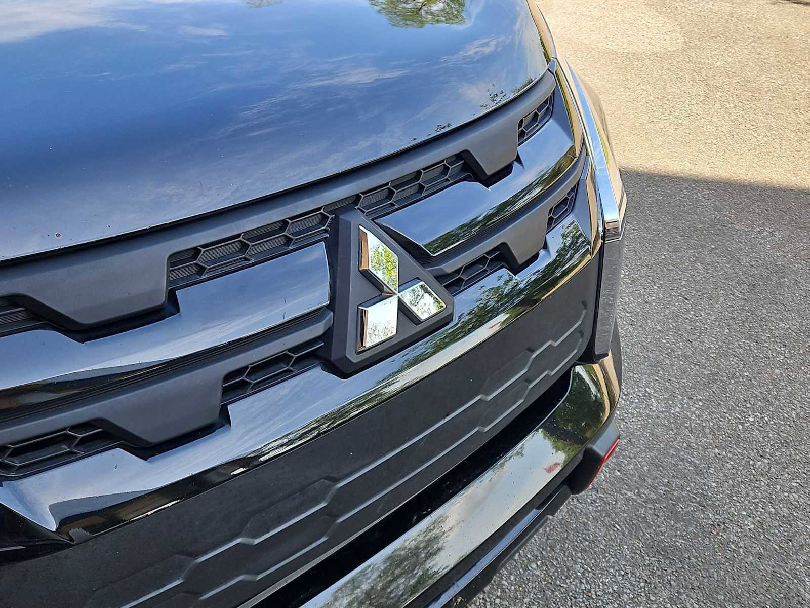 Used 2020 Mitsubishi Outlander Sport Black Edition FWD image 12