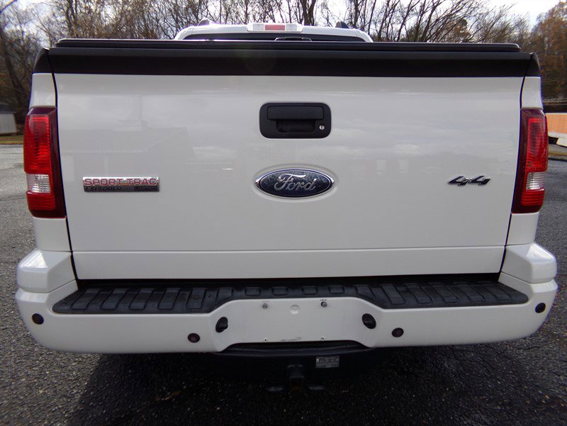 Used 2008 Ford Explorer Sport Trac Limited image 11