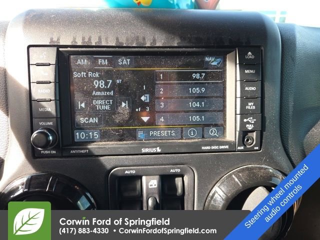 Used 2017 Jeep Wrangler Unlimited Sahara w/ Connectivity Group image 10