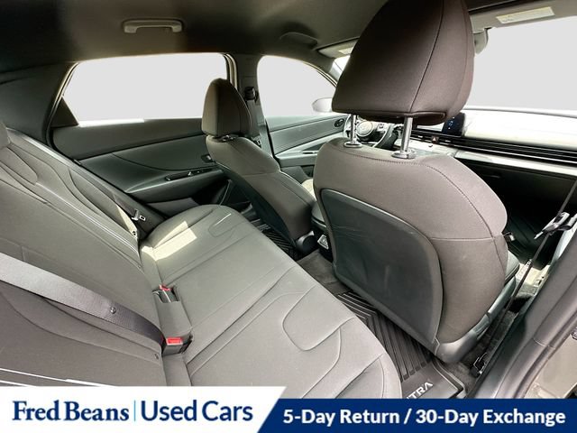 Used 2025 Hyundai Elantra SEL FWD image 32