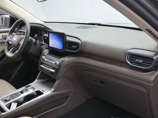 Certified 2020 Ford Explorer Platinum image 30
