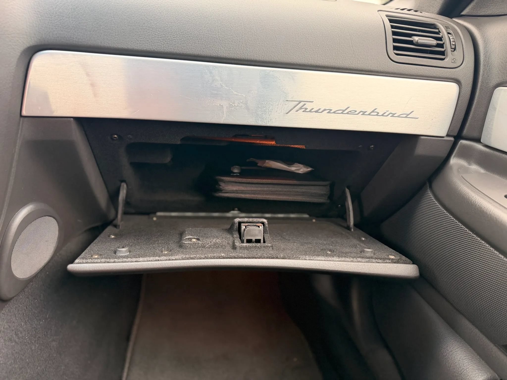 Used 2002 Ford Thunderbird RWD image 27