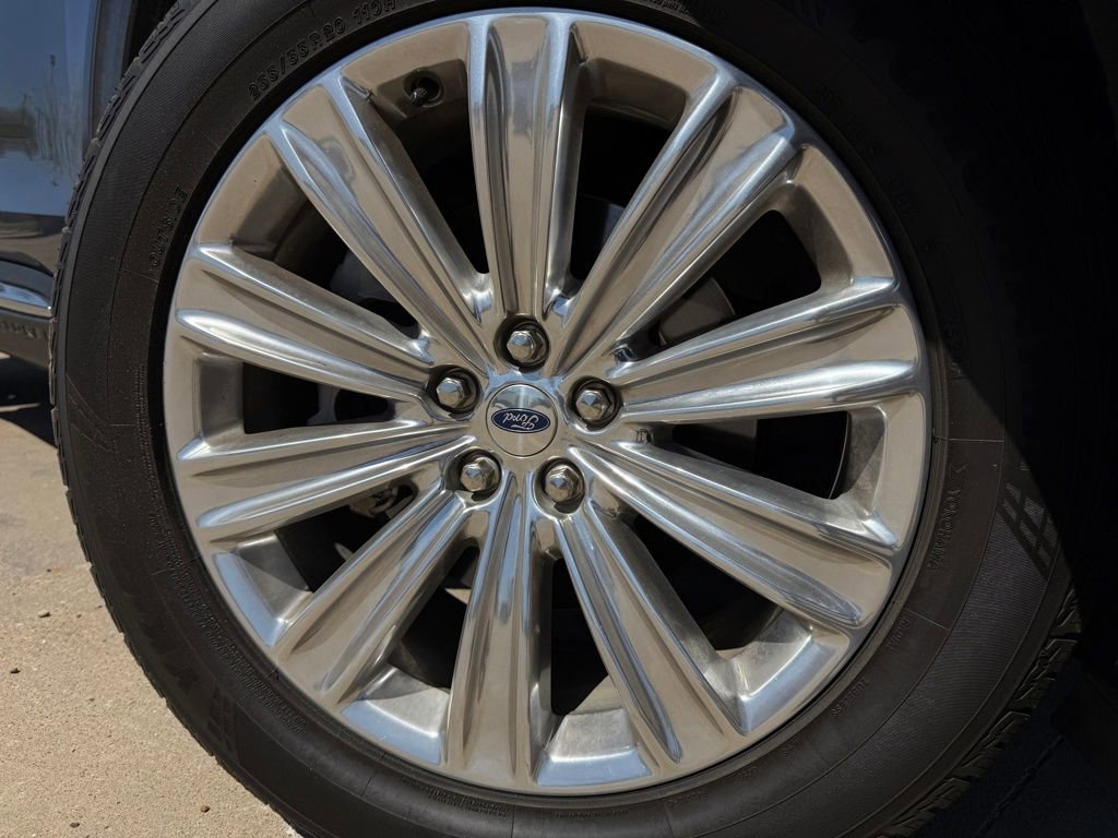 Used 2021 Ford Explorer Limited w/ Equipment Group 301A image 10