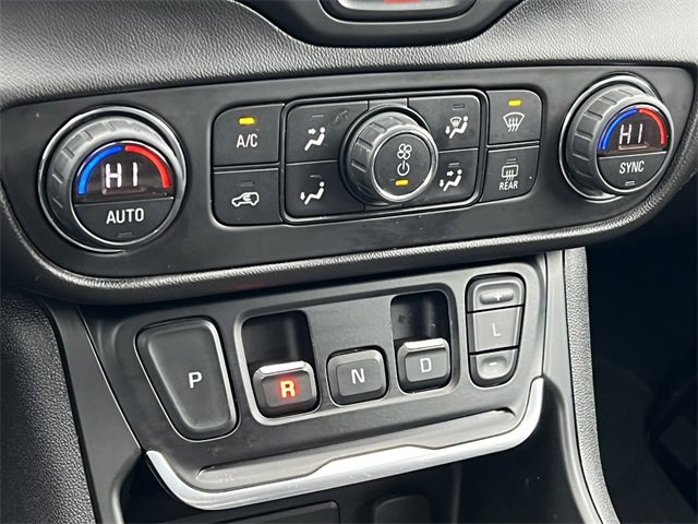 Used 2021 GMC Terrain SLE w/ Driver Convenience Package image 21