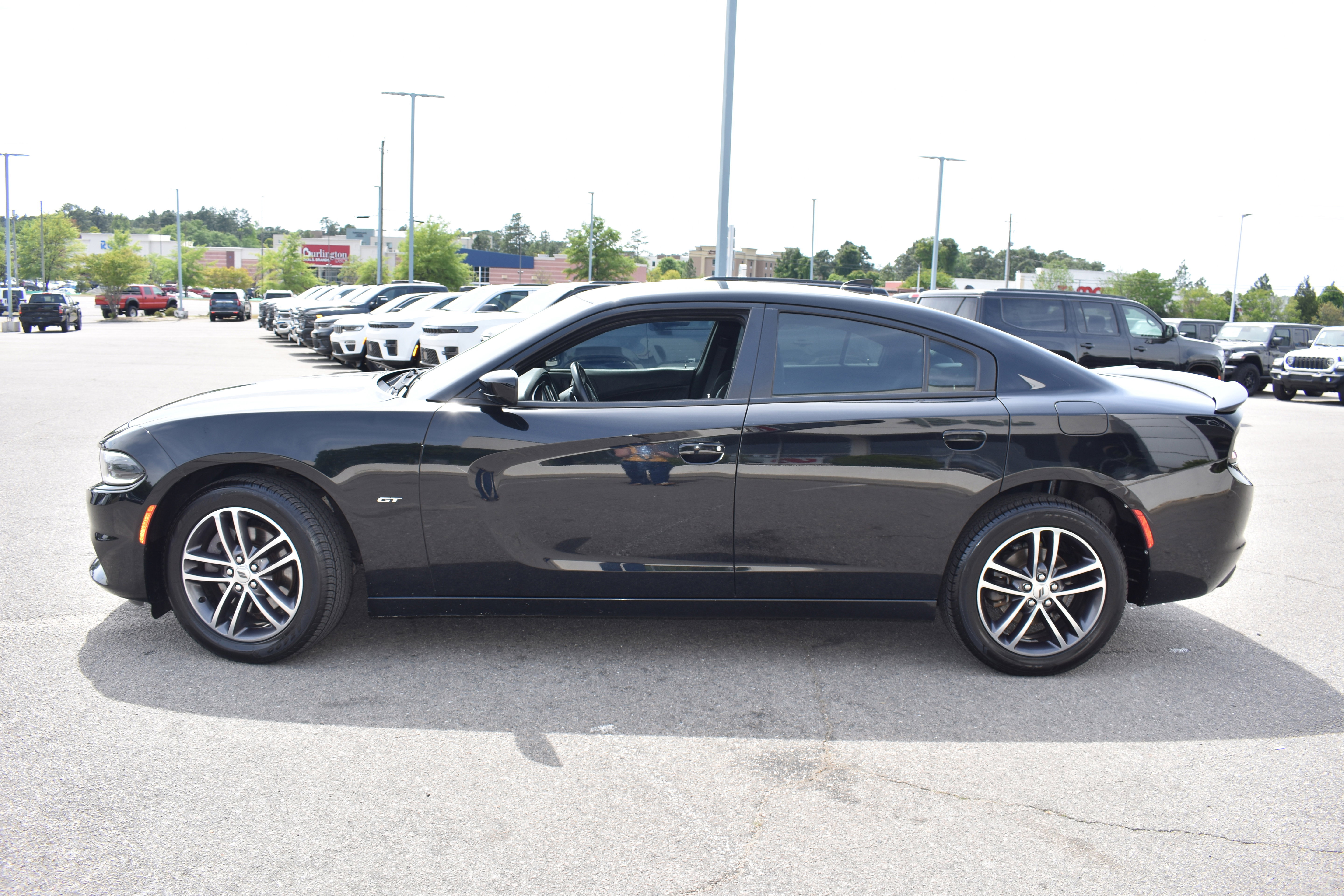 Used 2018 Dodge Charger GT AWD/4WD image 6