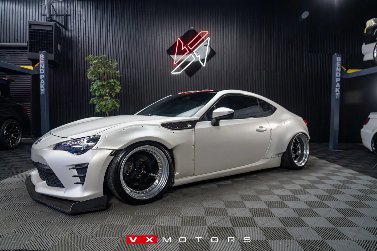 Used 2017 Toyota 86 image 1