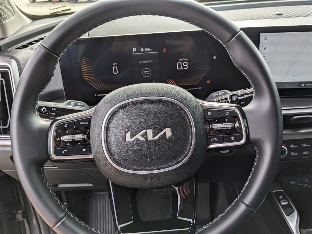 Certified 2025 Kia Sorento S w/ Panoramic Sunroof Package image 31