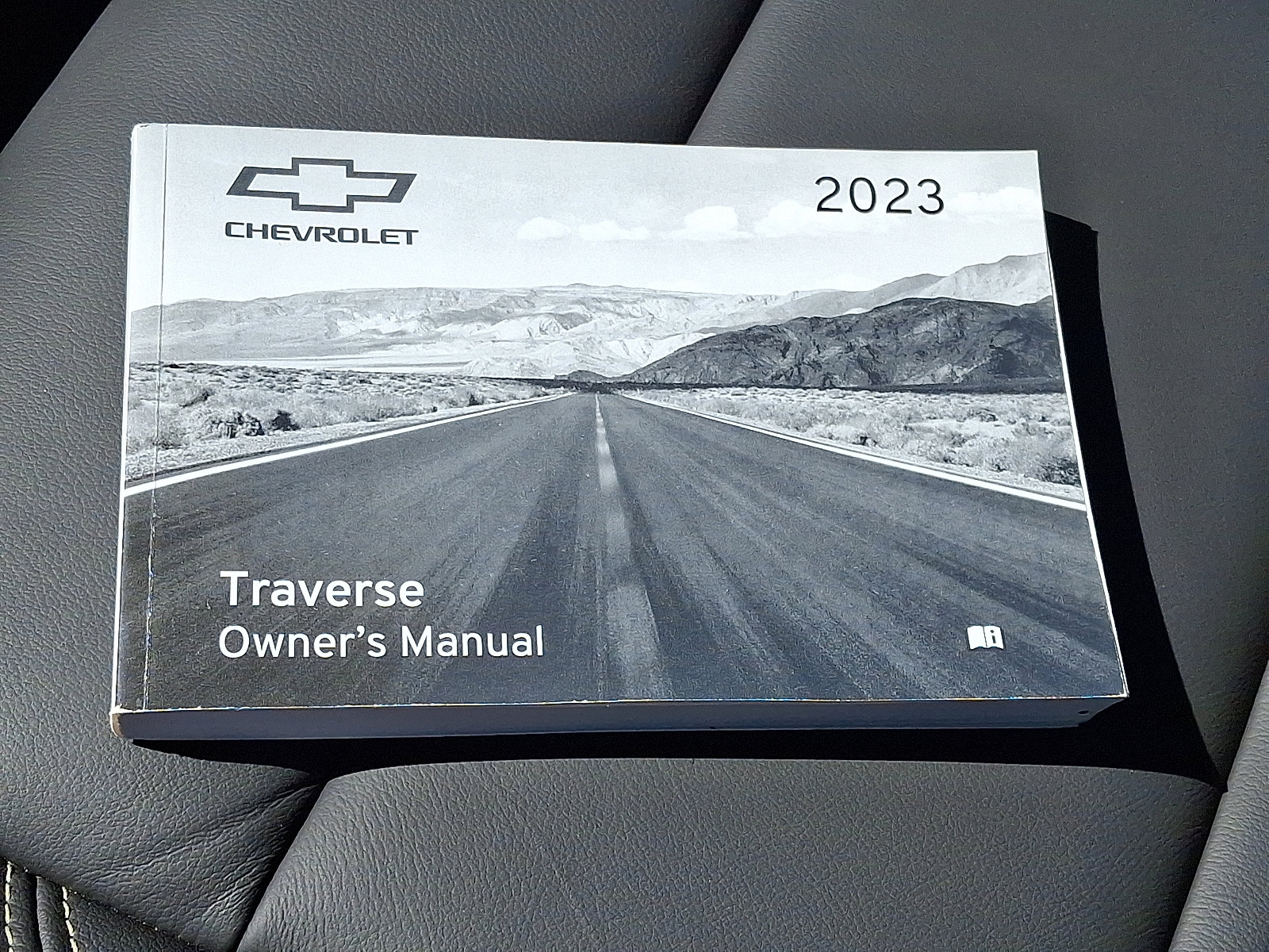 Used 2023 Chevrolet Traverse LT AWD/4WD image 26