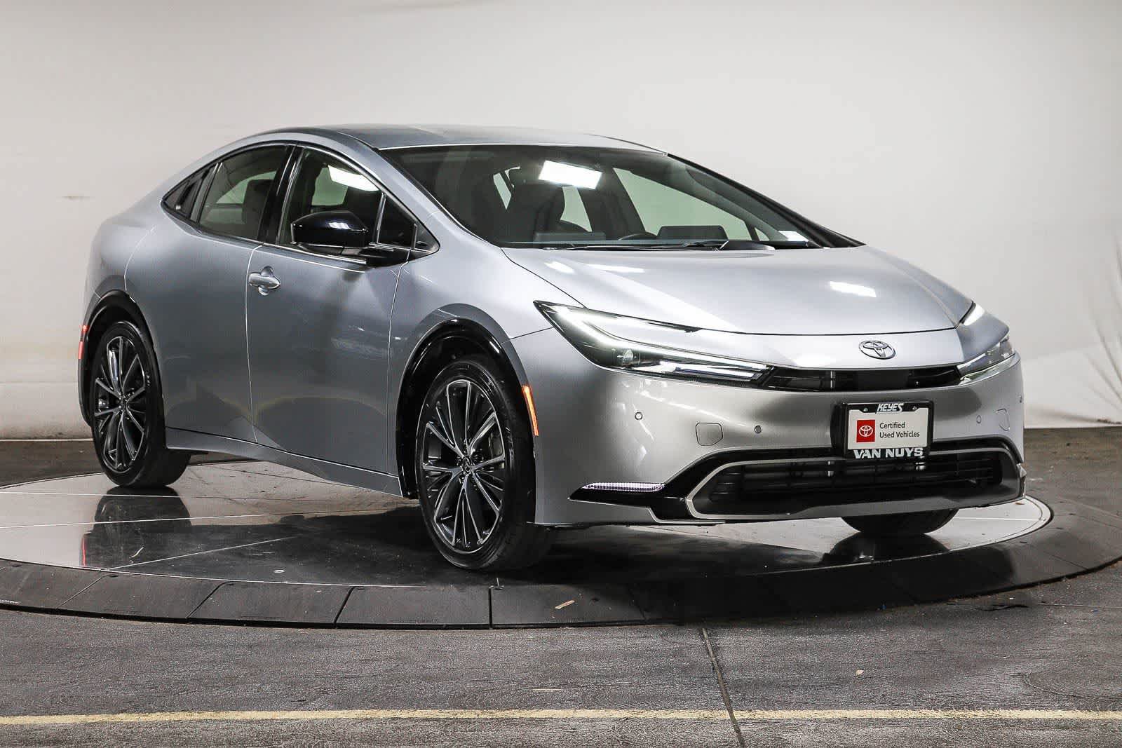 Certified 2023 Toyota Prius XLE FWD image 6