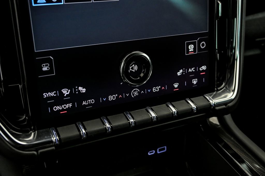 New 2026 GMC Yukon Elevation image 17