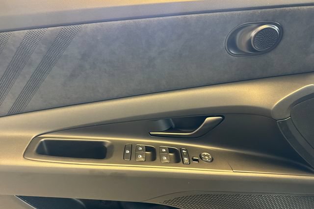 New 2026 Hyundai Elantra N FWD image 10