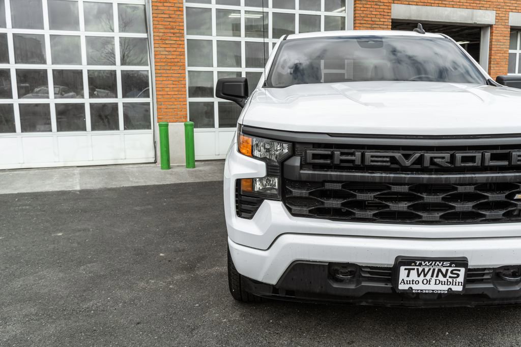 Used 2023 Chevrolet Silverado 1500 Custom image 35