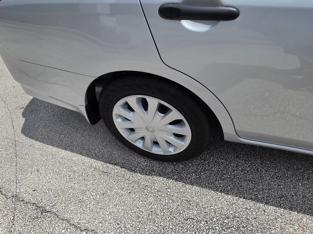 Used 2019 Nissan Versa S Plus FWD image 11