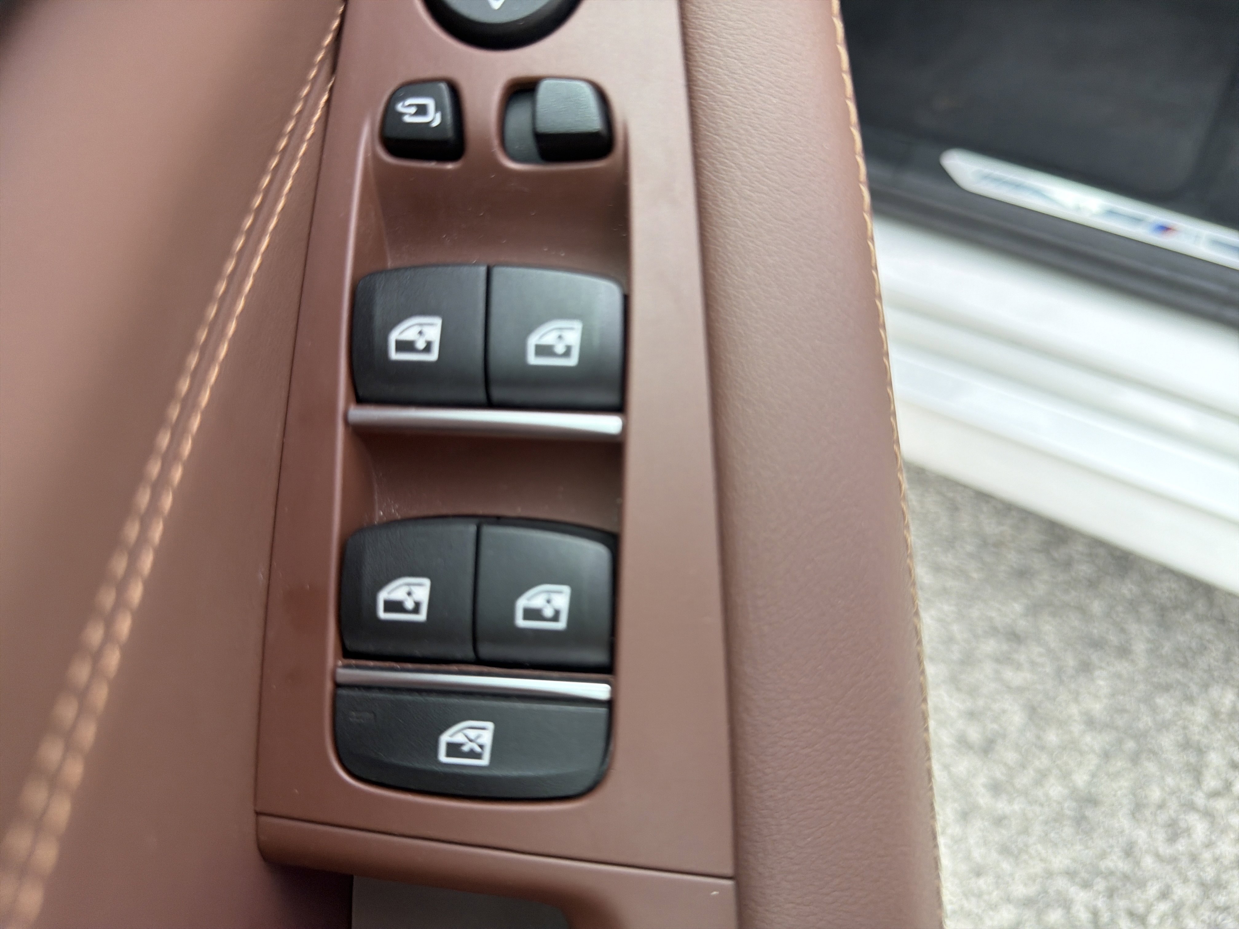 Used 2025 BMW X5 xDrive40i image 25