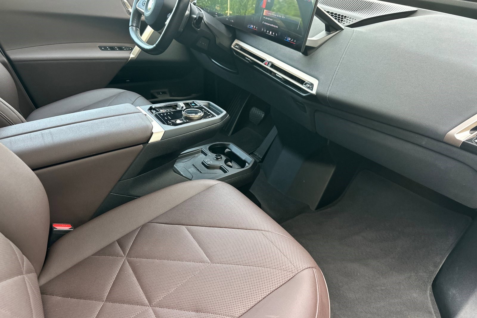 Certified 2024 BMW iX xDrive50 w/ Sport Package image 20