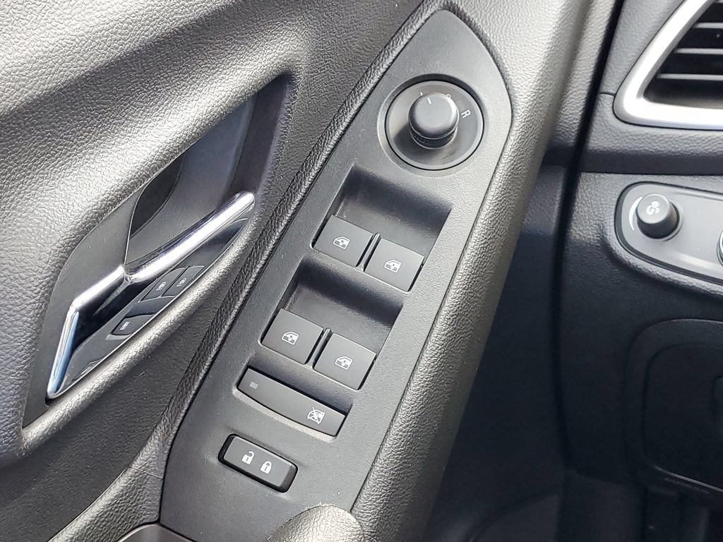 Used 2018 Chevrolet Trax LT FWD image 17