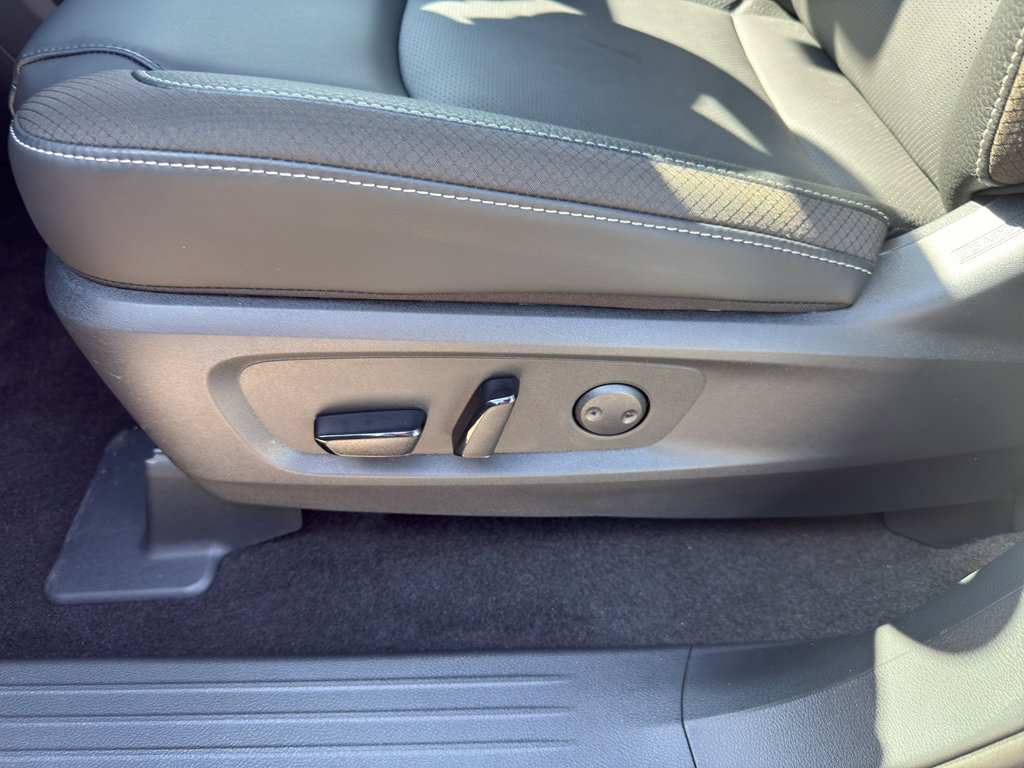 New 2026 Nissan Pathfinder SL AWD/4WD image 15