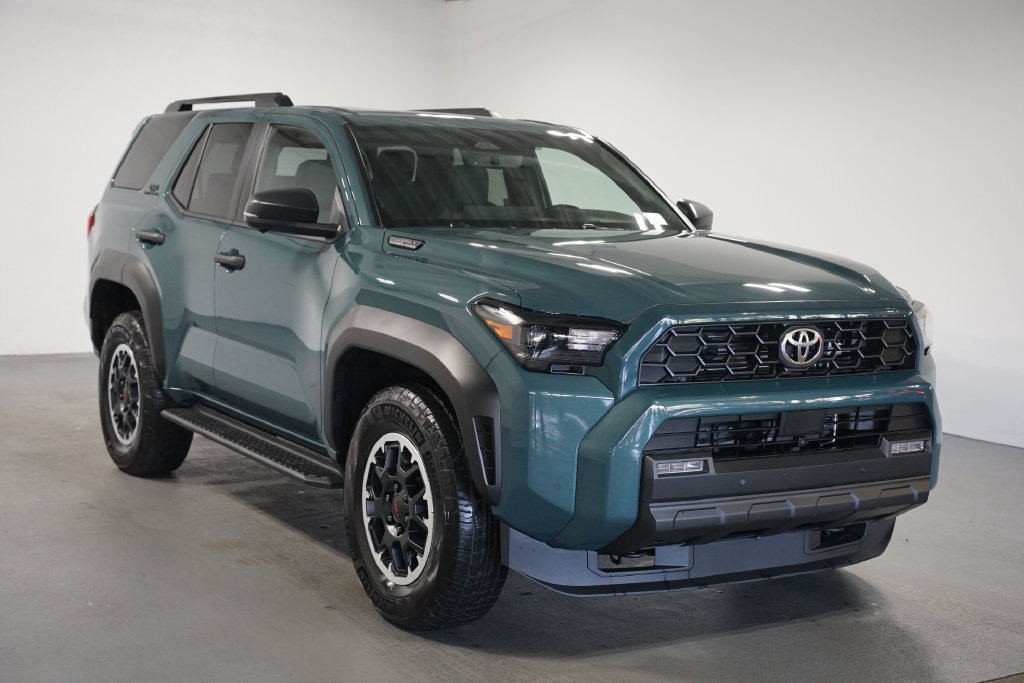 Certified 2026 Toyota 4Runner TRD Off-Road Premium AWD/4WD image 3
