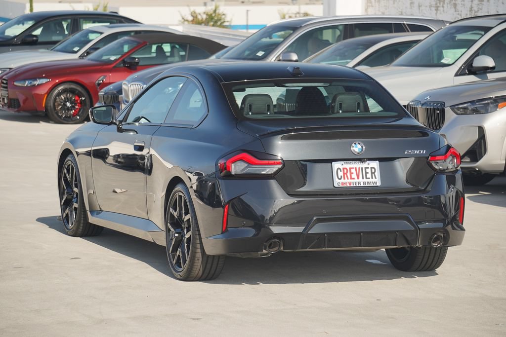 Used 2025 BMW 230i Coupe w/ M Sport Package RWD image 7