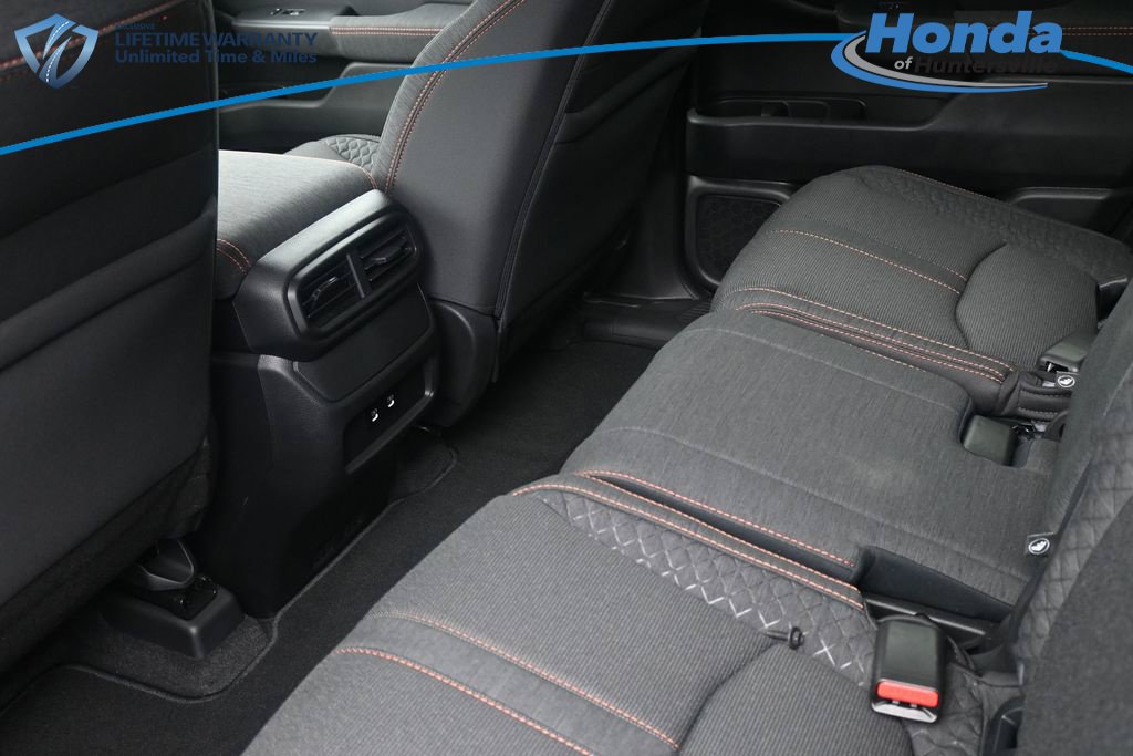 New 2026 Honda Pilot Sport image 23