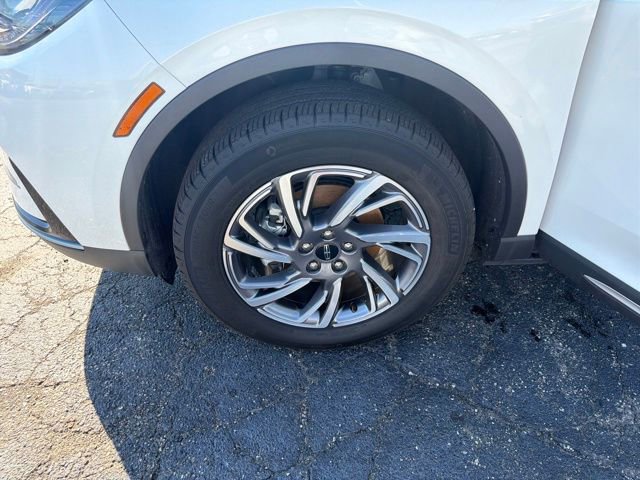 Used 2024 Lincoln Corsair AWD w/ Equipment Group 101A image 28