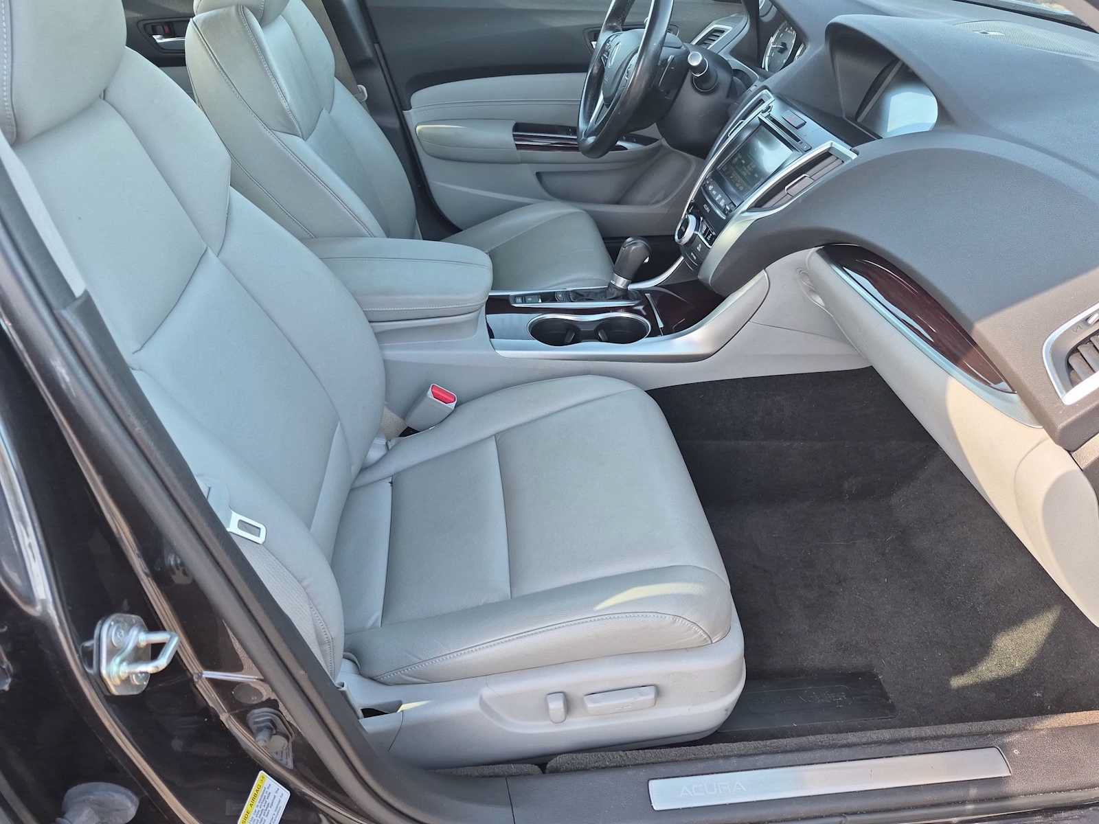 Used 2015 Acura TLX FWD image 22