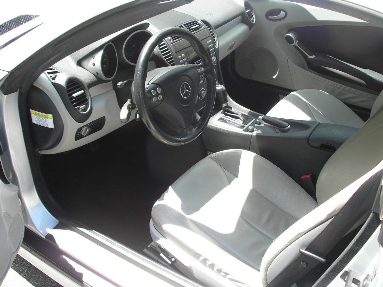 Used 2007 Mercedes-Benz SLK 280 image 3