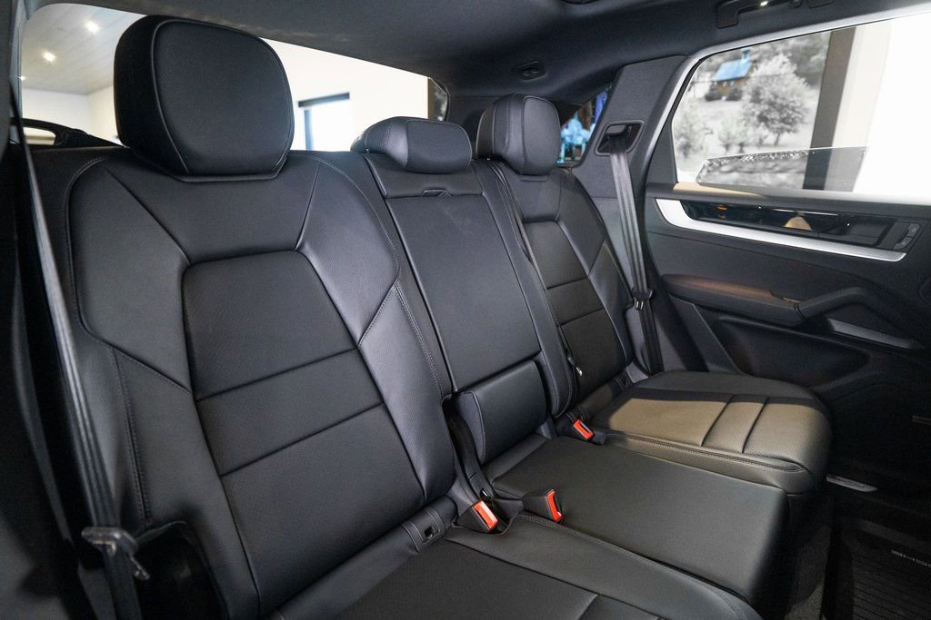 New 2026 Porsche Cayenne image 41
