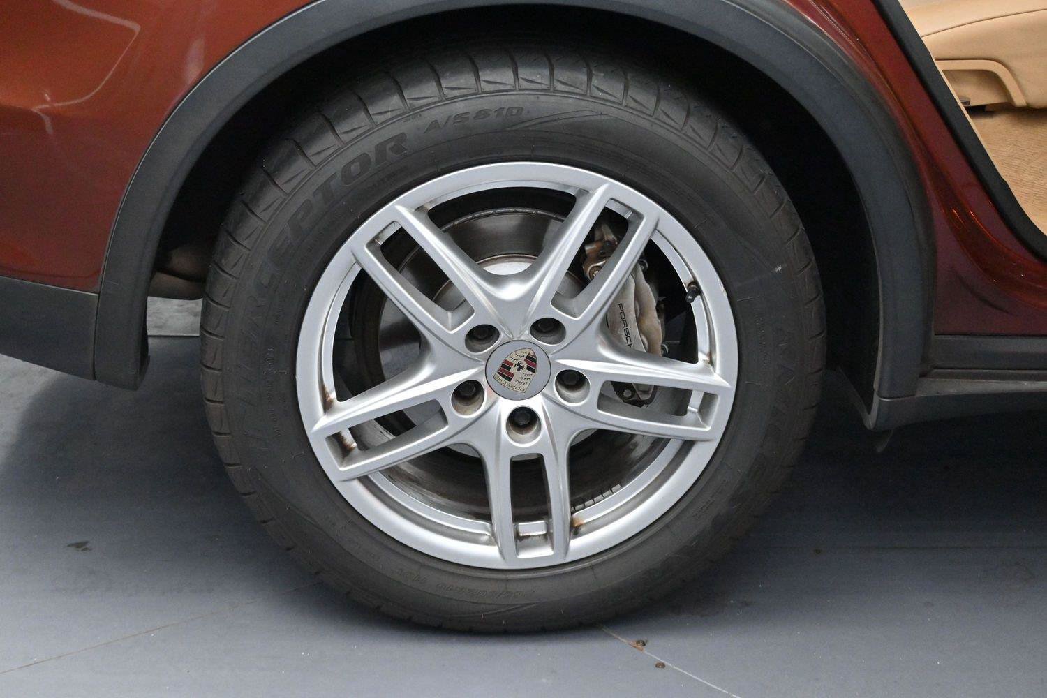 Used 2012 Porsche Cayenne S AWD/4WD image 36